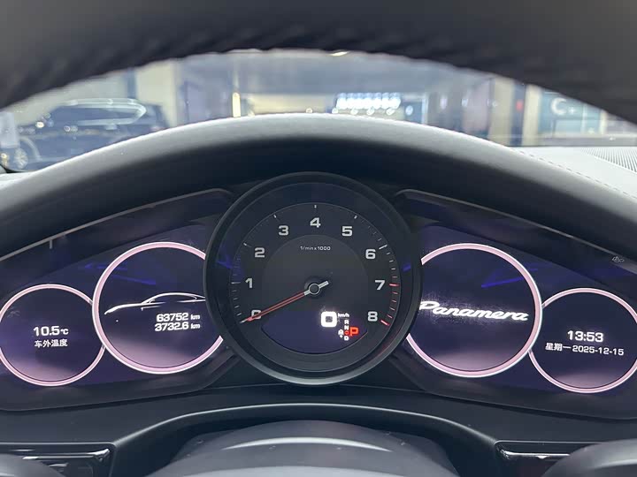 Фото 9 - Porsche Panamera