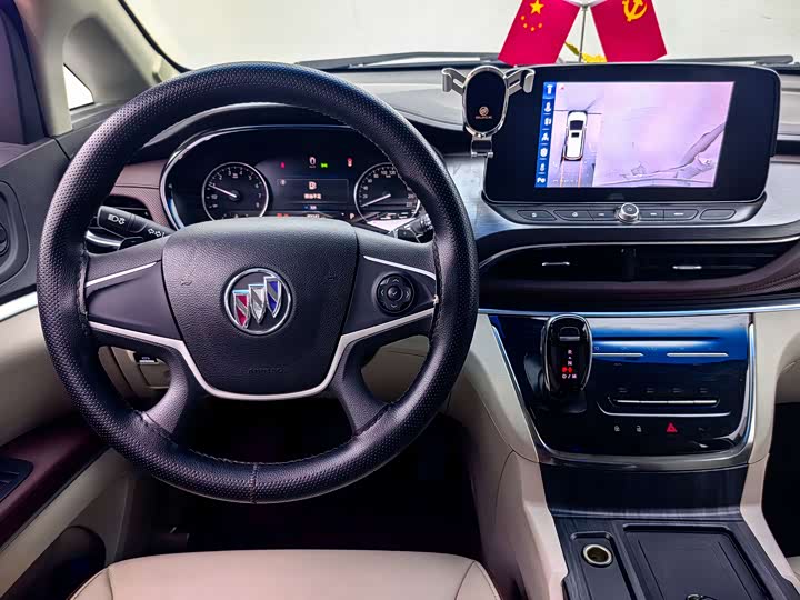 Фото 6 - Buick GL8 ES