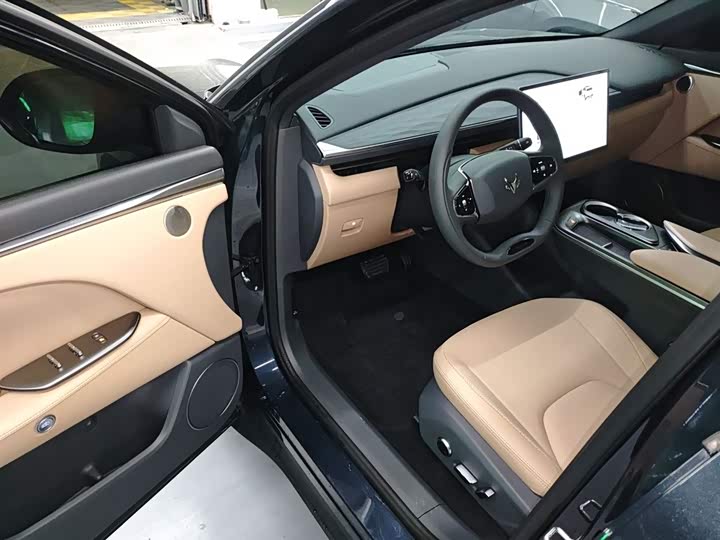 Фото 16 - BAIC Arcfox Alpha T5