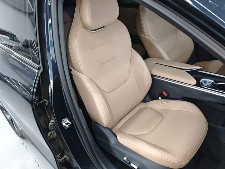 Фото 25 - BAIC Arcfox Alpha T5