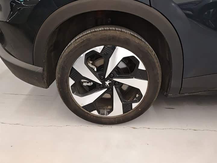 Фото 26 - BAIC Arcfox Alpha T5