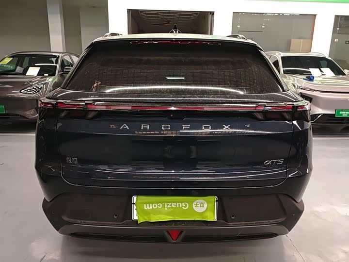 Фото 6 - BAIC Arcfox Alpha T5