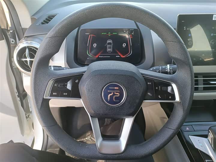 Фото 11 - BYD Yuan Pro