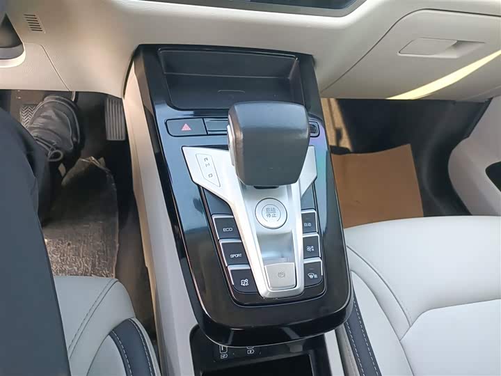 Фото 14 - BYD Yuan Pro