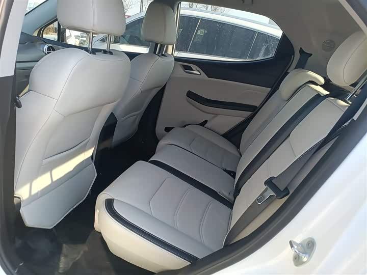 Фото 17 - BYD Yuan Pro