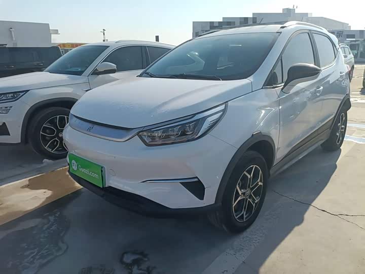 Фото 2 - BYD Yuan Pro