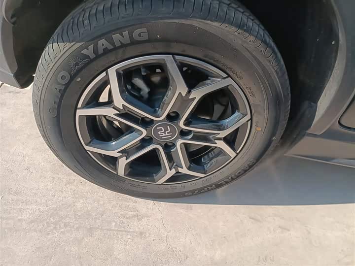 Фото 26 - BYD Yuan Pro