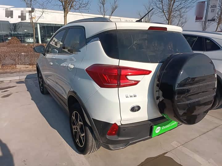 Фото 5 - BYD Yuan Pro