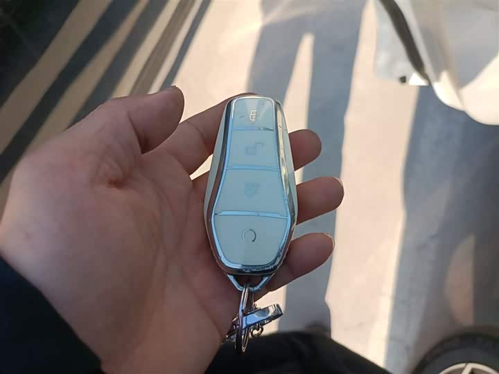 Фото 9 - BYD Yuan Pro