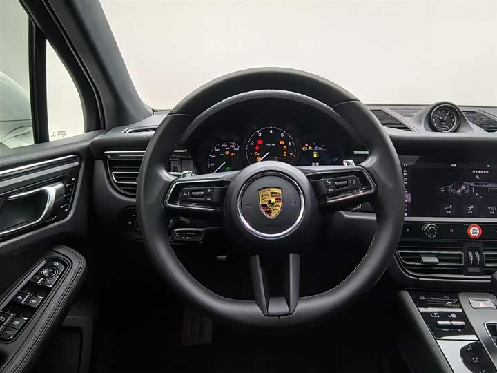 Фото 11 - Porsche Macan