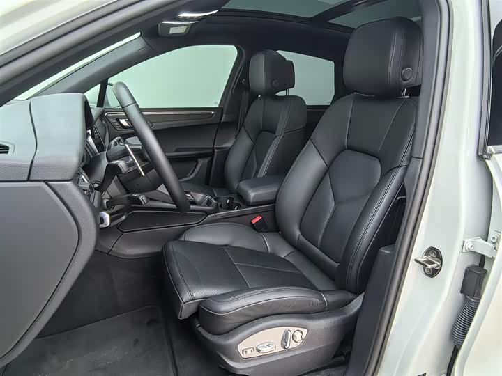 Фото 23 - Porsche Macan