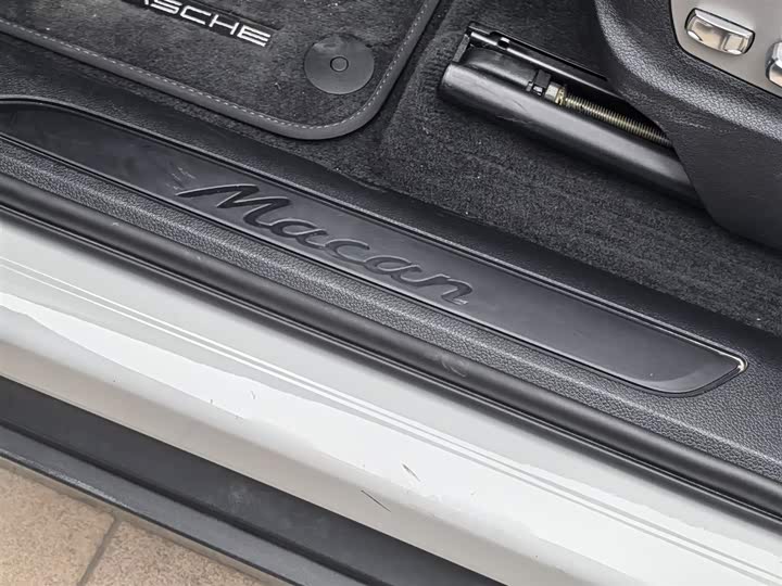 Фото 30 - Porsche Macan