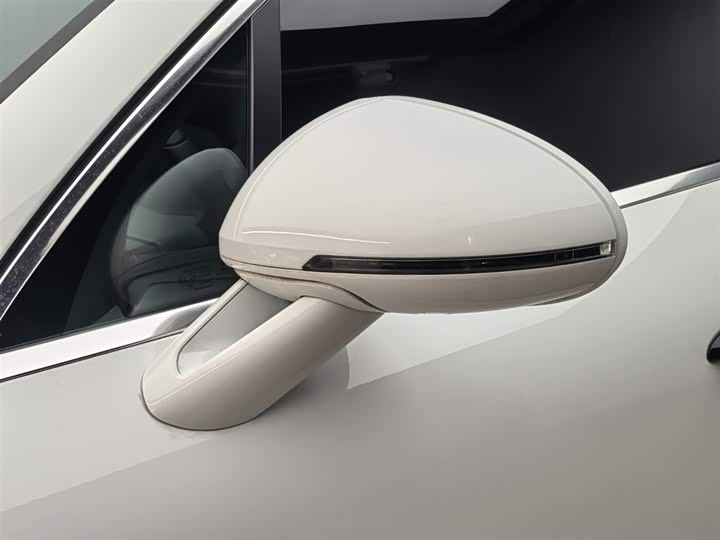 Фото 32 - Porsche Macan