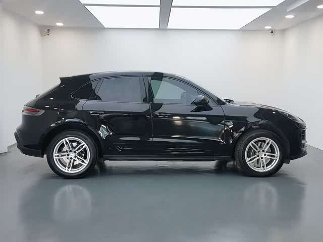 Фото 11 - Porsche Macan