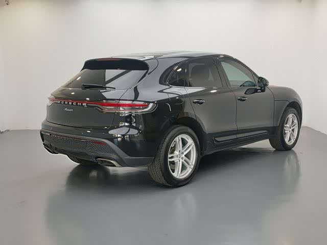 Фото 13 - Porsche Macan