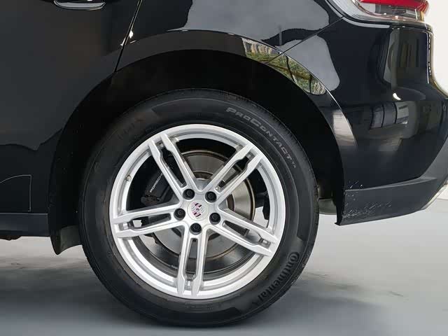 Фото 8 - Porsche Macan