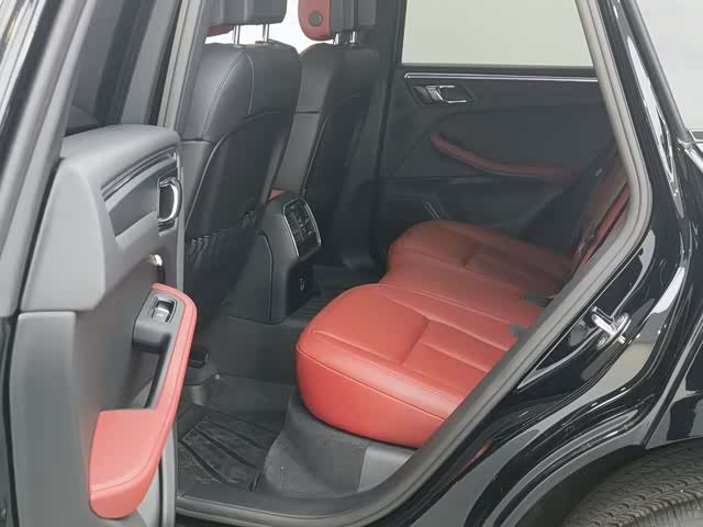 Фото 9 - Porsche Macan