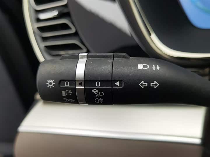 Фото 21 - BYD Han