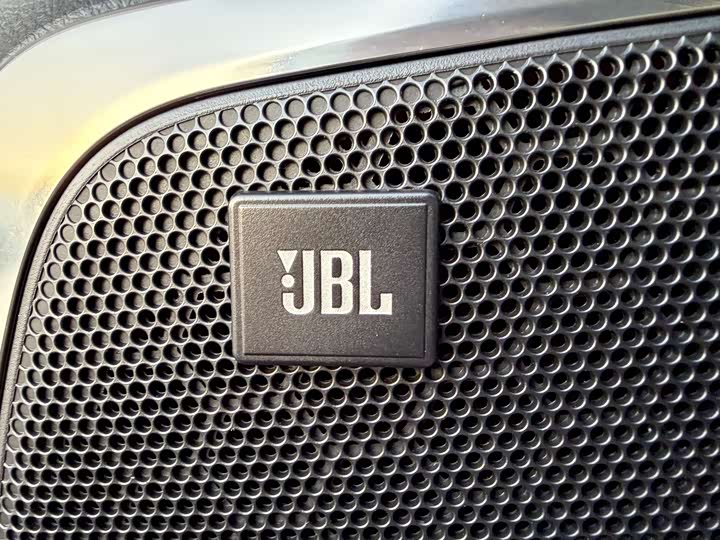 Фото 5 - Toyota Alphard