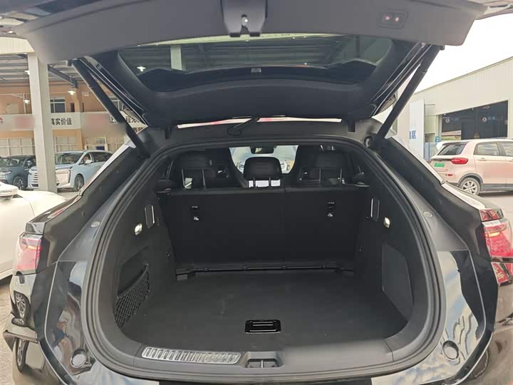 Фото 19 - BYD Sea Lion 07 EV