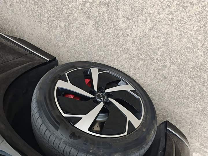 Фото 23 - BYD Sea Lion 07 EV