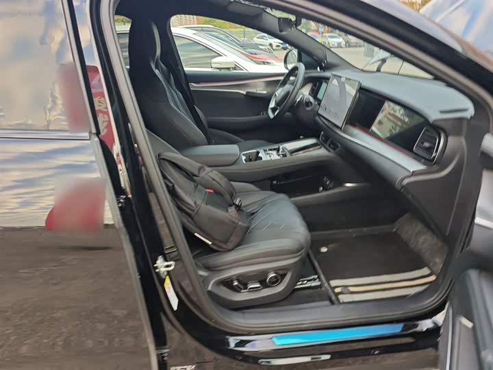 Фото 25 - BYD Sea Lion 07 EV