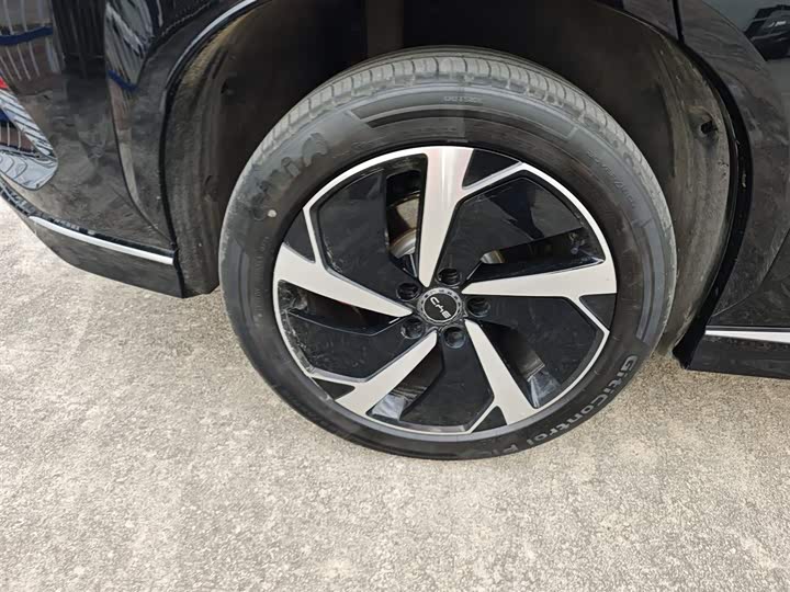 Фото 26 - BYD Sea Lion 07 EV