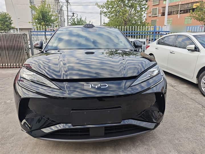 Фото 3 - BYD Sea Lion 07 EV