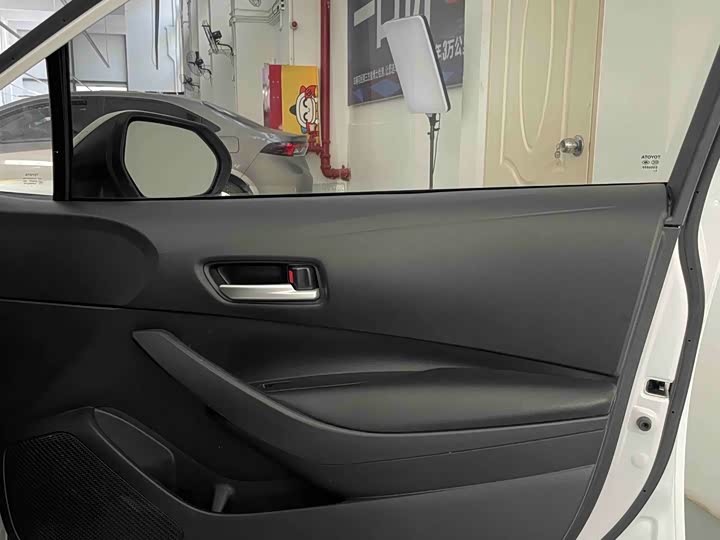 Фото 26 - Toyota Corolla