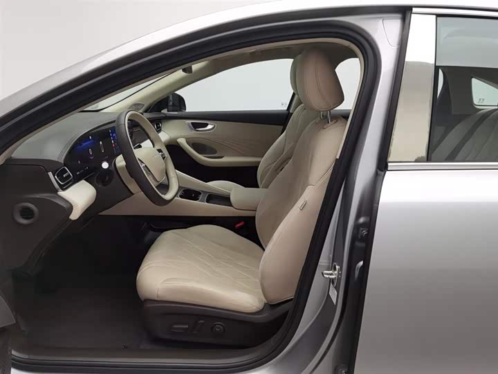 Фото 10 - Roewe D7