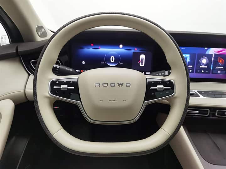 Фото 11 - Roewe D7