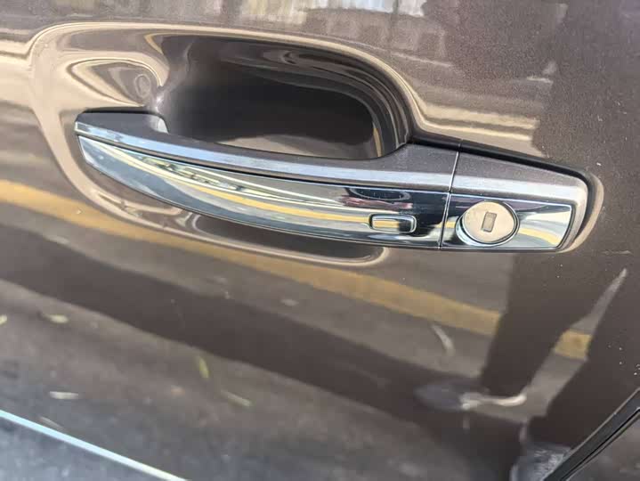 Фото 10 - Buick GL8 ES