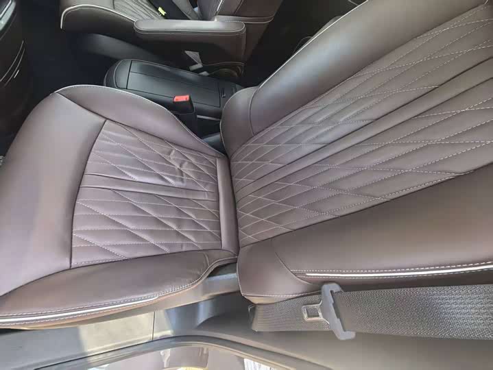 Фото 16 - Buick GL8 ES