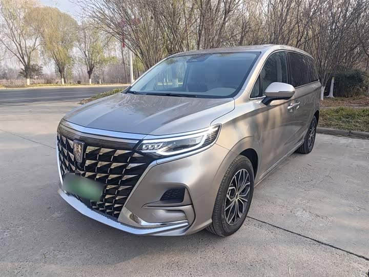 Фото 2 - Roewe iMax 8 EV