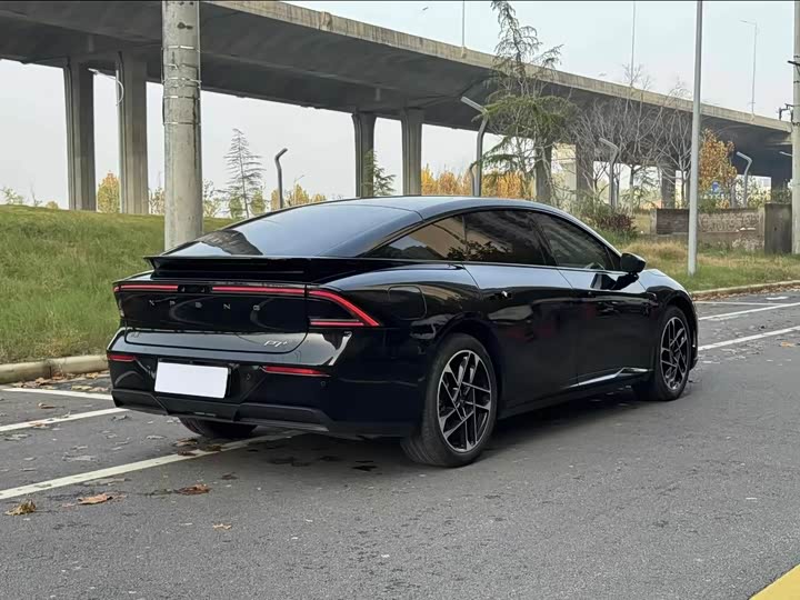 Фото 6 - XPeng F57