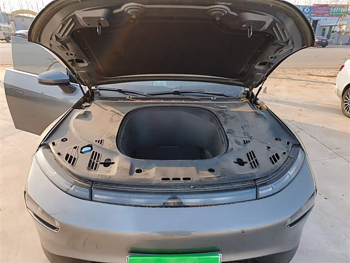 Фото 20 - XPeng P7