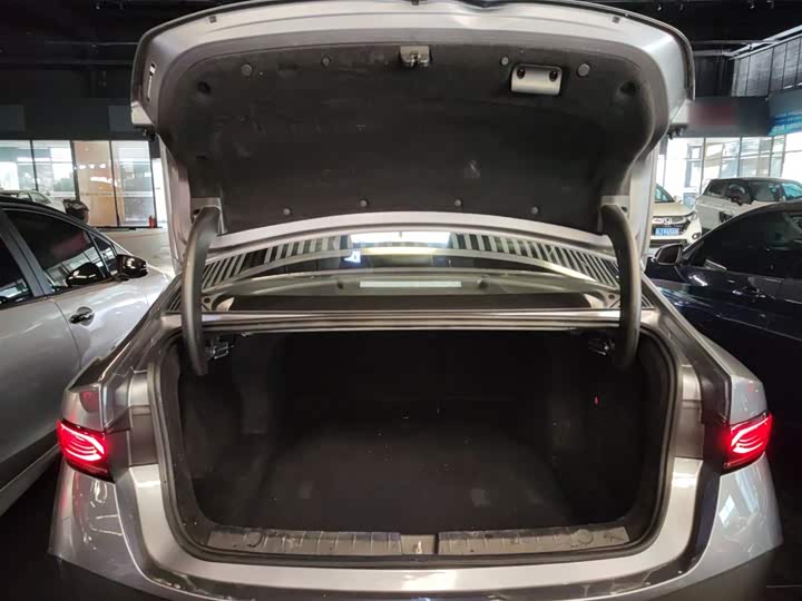 Фото 19 - BYD Qin Plus