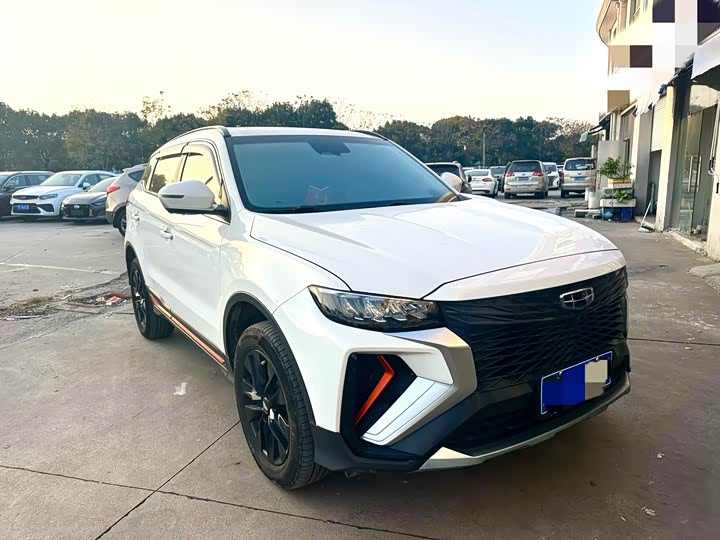 Фото 3 - Geely Atlas