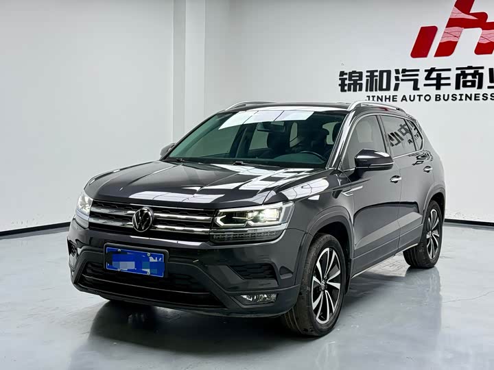 Фото 1 - Volkswagen Tharu