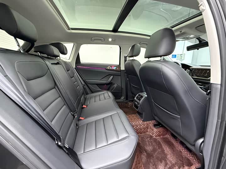 Фото 9 - Volkswagen Tharu