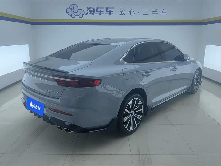 Фото 3 - Geely Preface