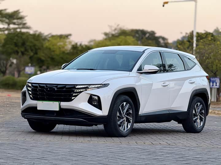 Фото 1 - Hyundai Tucson L