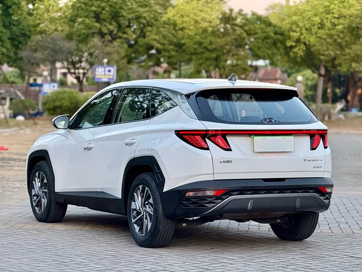 Фото 6 - Hyundai Tucson L