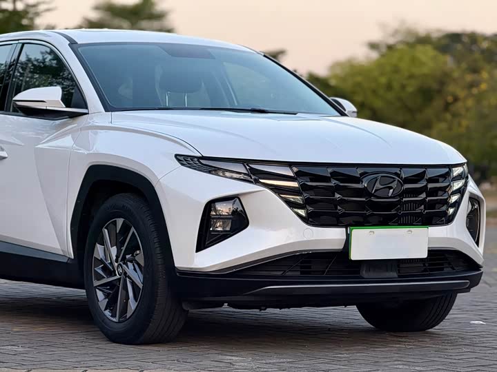 Фото 8 - Hyundai Tucson L