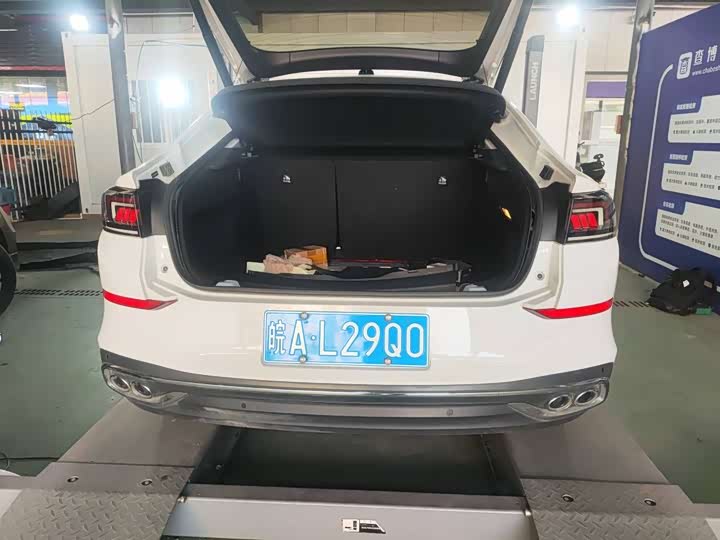 Фото 8 - Volkswagen Lamando L