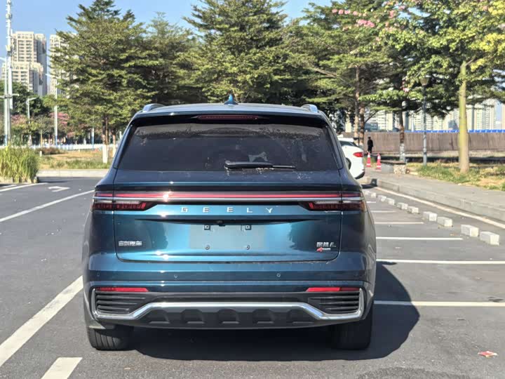 Фото 6 - Geely Monjaro