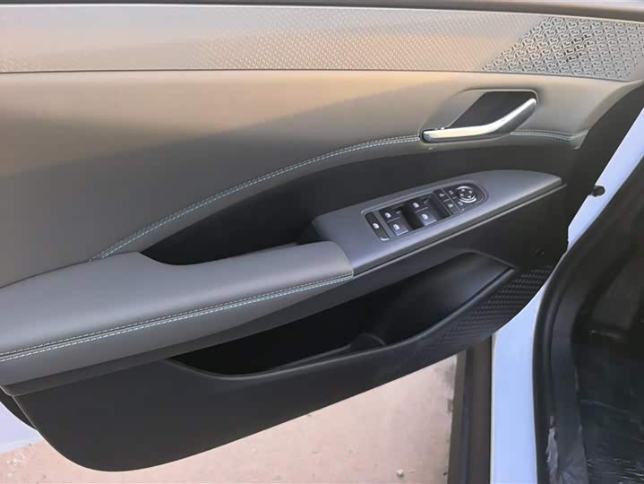 Фото 7 - BYD Qin Plus