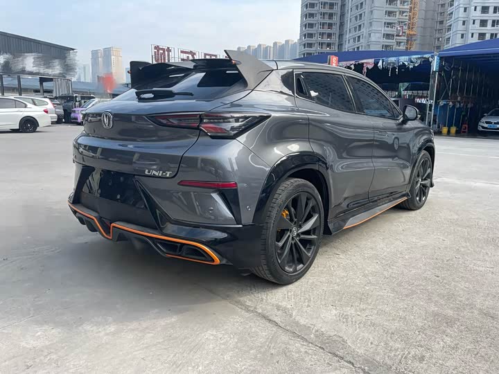 Фото 10 - Changan UNI-T