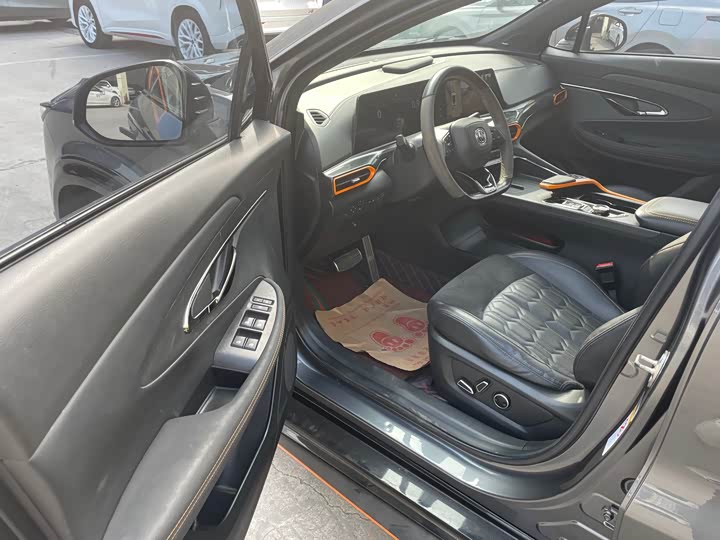 Фото 4 - Changan UNI-T