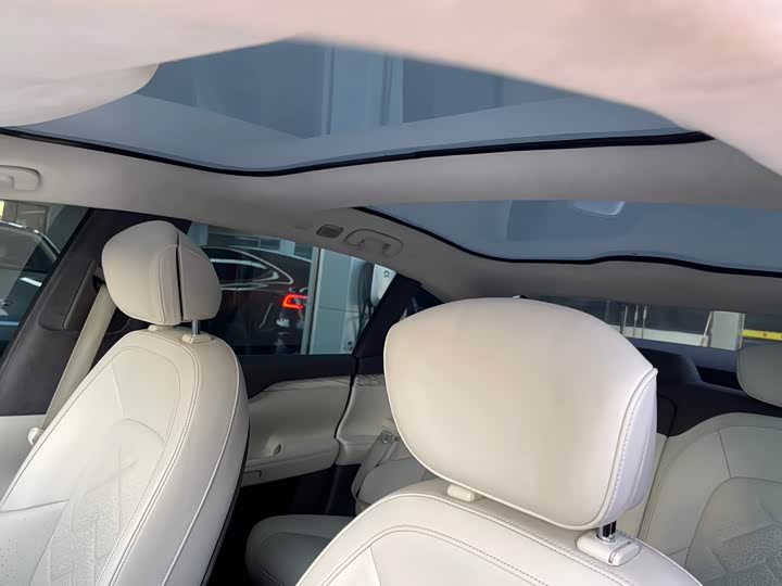 Фото 14 - Nio ET7